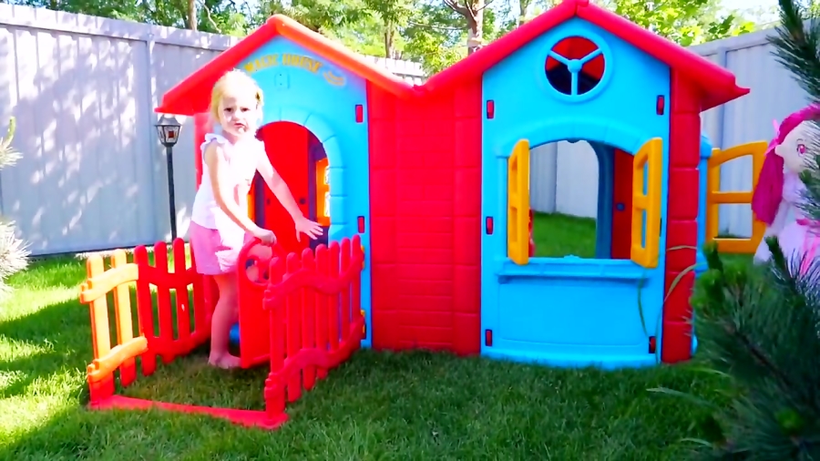 ماجراهای ناستیا و بابایی - قسمت 112 - بازی ناستیا و بچه عروسک در خانه